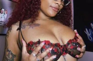 Onlyfans Creator @ Honeyycaake... - Image 2