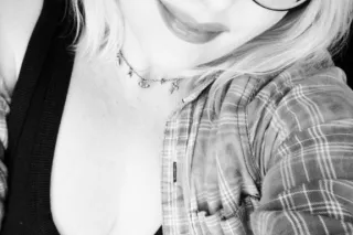 Geeky Blond Girl-Next-Door In ... - Image 1