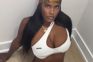 Camila - 23 - Image 1